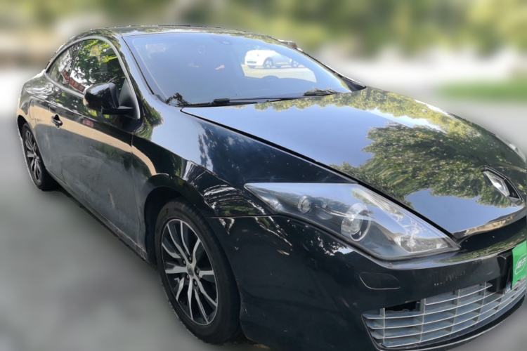 Used Renault Laguna 2012 Gu Bei 2.0T Luxury Navigation Edition Front Right 45 Deg