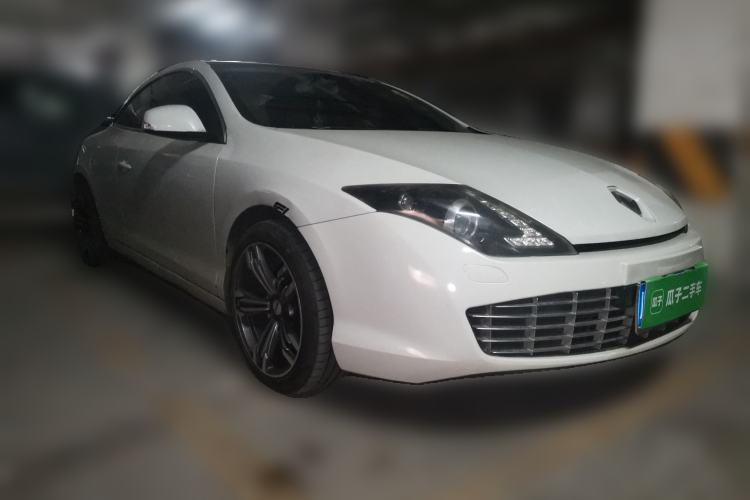 Used Renault Laguna 2012 Gu Bei 2.0T Luxury Navigation Edition Front Right 45 Deg