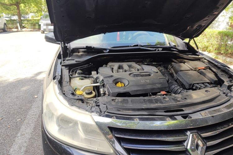Used Renault Latitude 2011 2.5L Automatic Flagship Navigation Edition Engine Bay Right