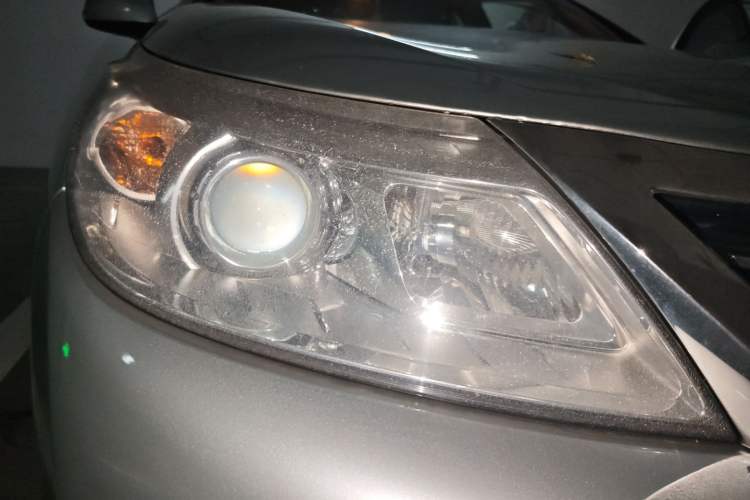 Used Renault Latitude 2011 2.5L Automatic Luxury Navigation Edition Exterior 6
