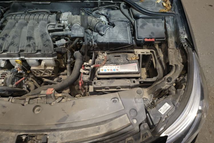 Used Renault Latitude 2013 2.0L CVT Fashion Edition Engine Bay Left