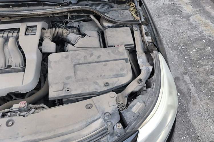 Used Renault Latitude 2013 Facelift 2.0L CVT Luxury Edition Engine Bay Left