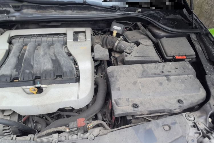 Used Renault Latitude 2013 Revised Version 2.0L CVT Comfort Edition Engine Bay Left