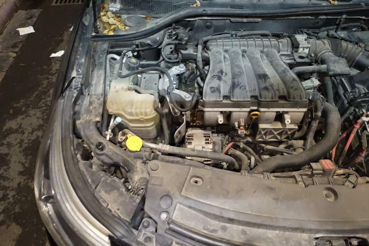 Used Renault Latitude 2013 2.0L CVT Fashion Edition Engine Bay Right
