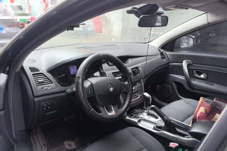Used Renault Latitude 2013 Revised Version 2.0L CVT Comfort Edition Headliner