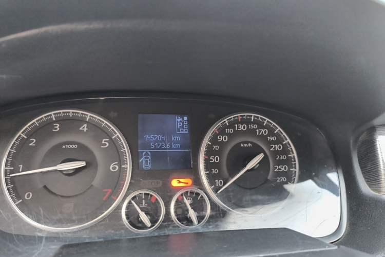 Used Renault Latitude 2013 Facelift 2.0L CVT Luxury Edition Odometer Close Up