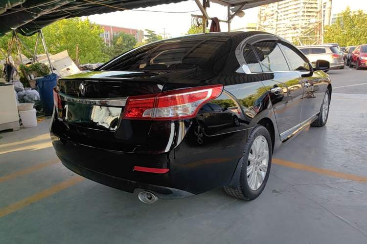 Used Renault Latitude 2013 Facelift 2.0L CVT Luxury Edition Rear Right 45 Deg