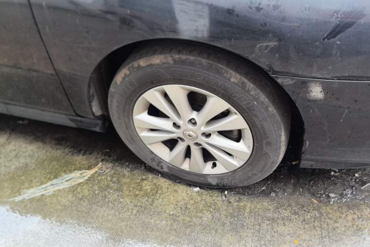 Used Renault Latitude 2013 Revised Version 2.0L CVT Comfort Edition Right Front Wheel Hub
