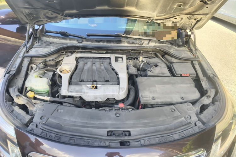 Used Renault Latitude 2013 Facelift 2.0L CVT Luxury Edition Engine Bay