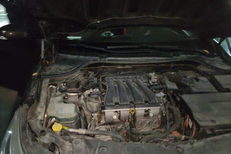 Used Renault Latitude 2013 Facelift 2.0L CVT Luxury Edition Engine Bay Right
