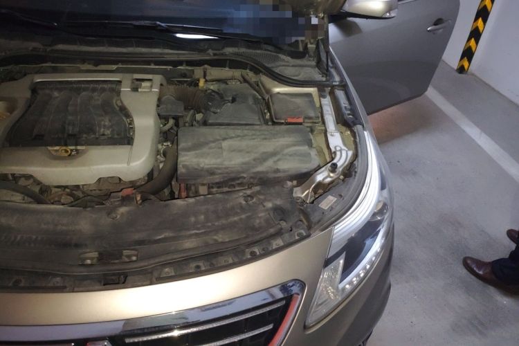 Used Renault Latitude 2013 Revised Version 2.0L CVT Comfort Edition Engine Bay Left