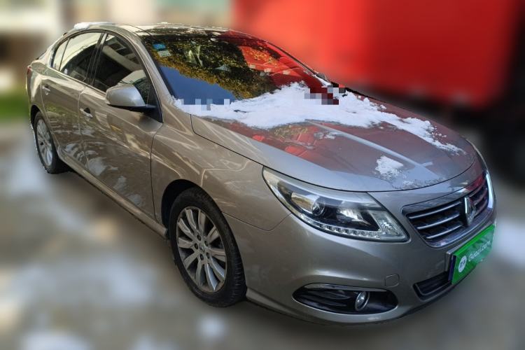 Used Renault Latitude 2013 Facelift 2.0L CVT Luxury Edition Front Right 45 Deg