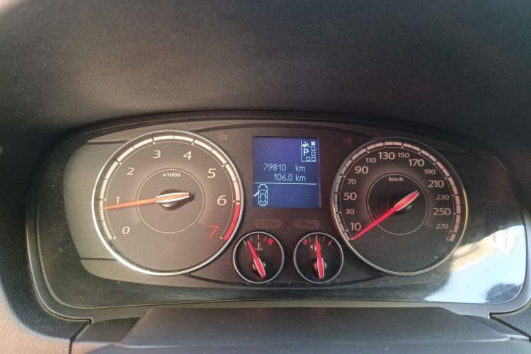 Used Renault Latitude 2013 Facelift 2.0L CVT Luxury Edition Odometer Close Up