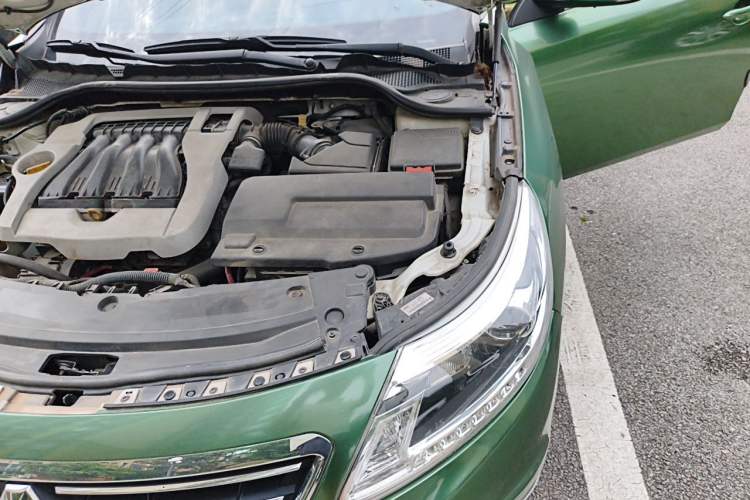 Used Renault Latitude 2013 Facelift 2.0L CVT Luxury Edition Engine Bay Left