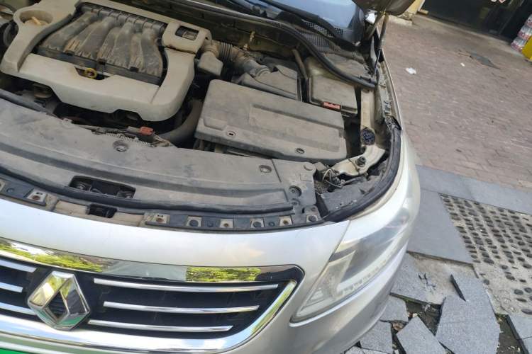 Used Renault Latitude 2013 Facelift 2.0L CVT Luxury Edition Engine Bay Left