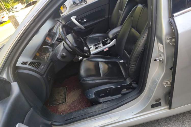 Used Renault Latitude 2013 Facelift 2.0L CVT Luxury Edition Left Front Seat