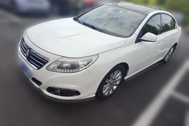 Ojetý Renault Latitude 2013 Facelift 2.0L CVT Luxury Edition