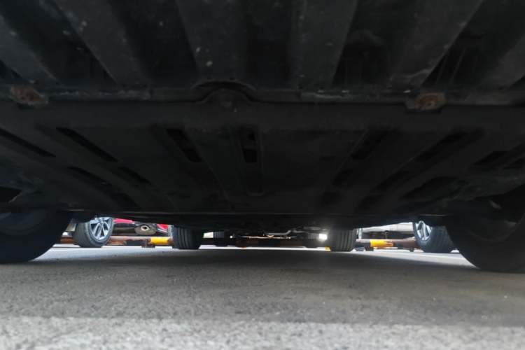 Used Renault Latitude 2013 Revised Version 2.0L CVT Comfort Edition Chassis Front