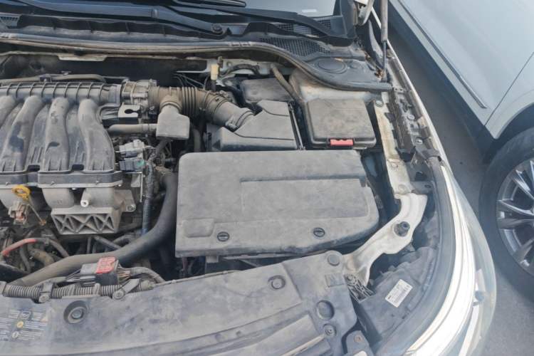 Used Renault Latitude 2013 Revised Version 2.0L CVT Comfort Edition Engine Bay Left