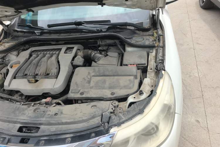 Used Renault Latitude  Engine Bay Left