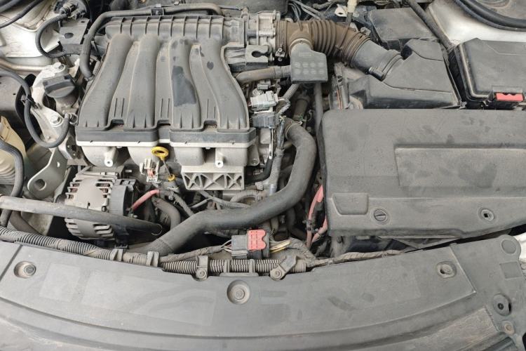 Used Renault Latitude 2013 Facelift 2.0L CVT Luxury Edition Engine Bay