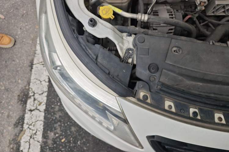 Used Renault Latitude 2013 Facelift 2.0L CVT Luxury Edition Engine Bay Right