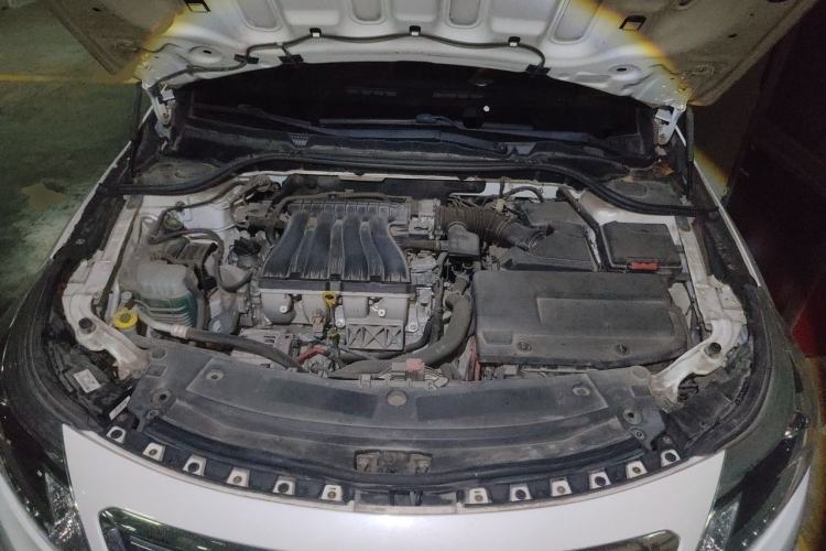 Used Renault Latitude 2013 Facelift 2.0L CVT Luxury Edition Engine Bay