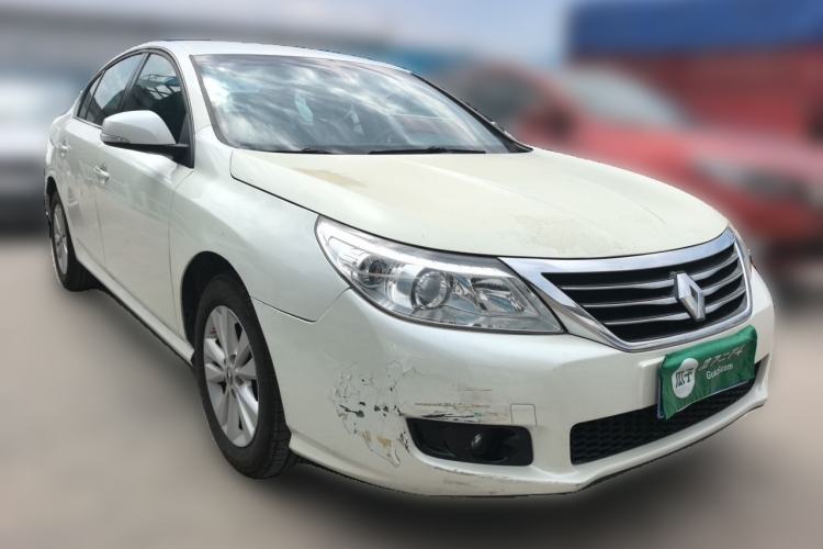 Used Renault Latitude  Front Right 45 Deg