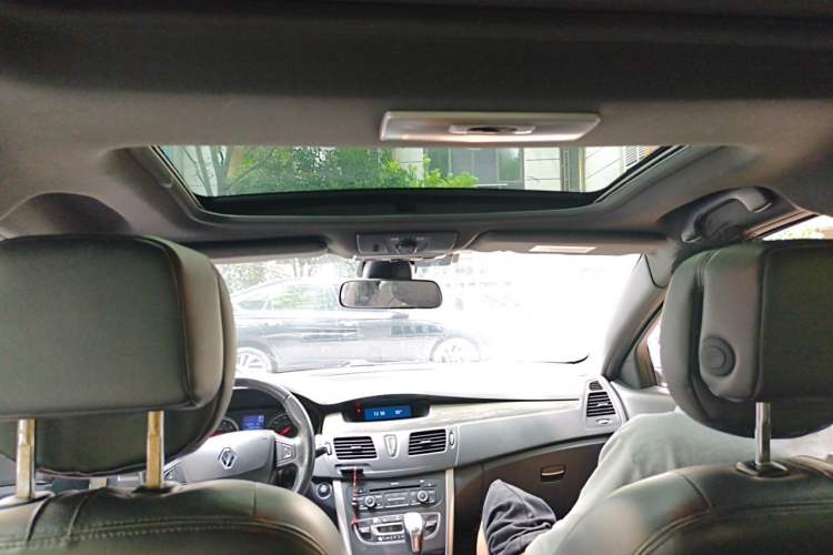 Used Renault Latitude 2013 Facelift 2.0L CVT Luxury Edition Headliner