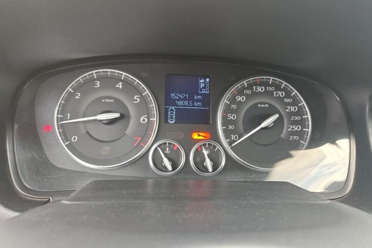 Used Renault Latitude 2013 Facelift 2.0L CVT Luxury Edition Instrument Cluster