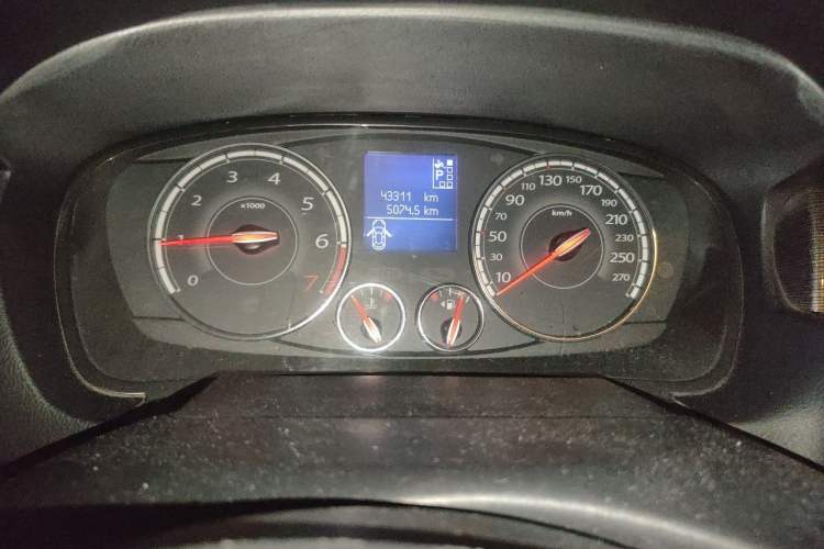 Used Renault Latitude 2013 Facelift 2.0L CVT Luxury Edition Instrument Cluster