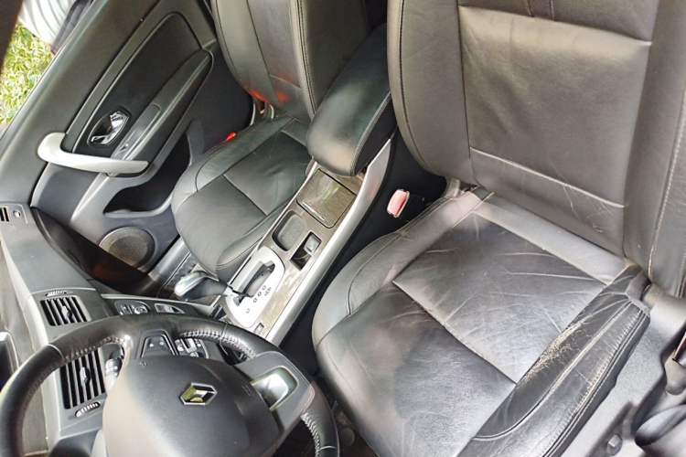 Used Renault Latitude 2013 Facelift 2.0L CVT Luxury Edition Left Front Seat