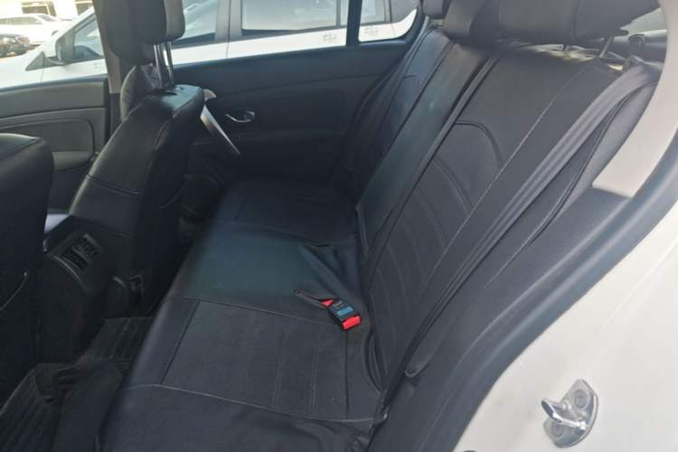 Used Renault Latitude 2013 Revised Version 2.0L CVT Comfort Edition Left Rear Seat