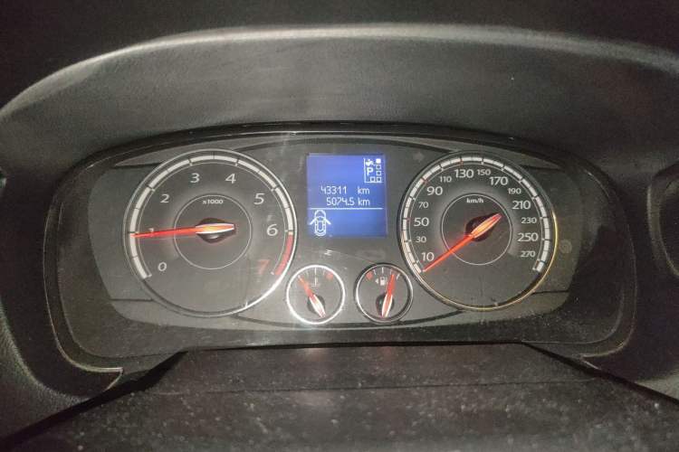 Used Renault Latitude 2013 Facelift 2.0L CVT Luxury Edition Odometer Close Up