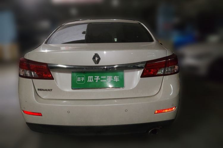 Used Renault Latitude 2013 Revised Version 2.0L CVT Comfort Edition Rear