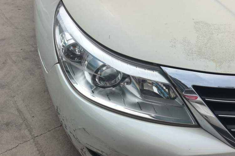 Used Renault Latitude  Right Front Headlight