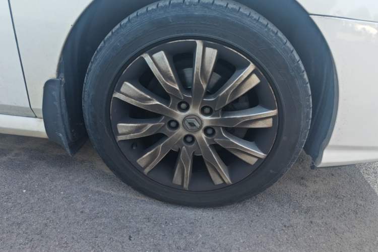 Used Renault Latitude 2013 Revised Version 2.0L CVT Comfort Edition Right Front Wheel Hub