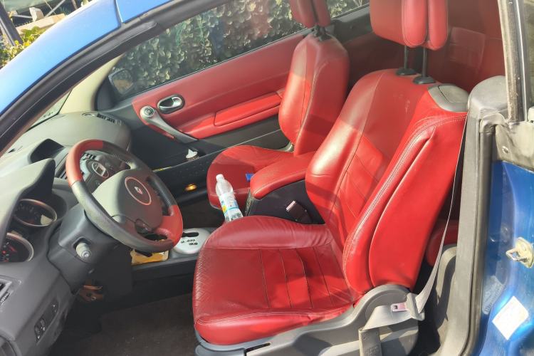 Used Renault Megane 2006 CC 2.0 Left Front Seat