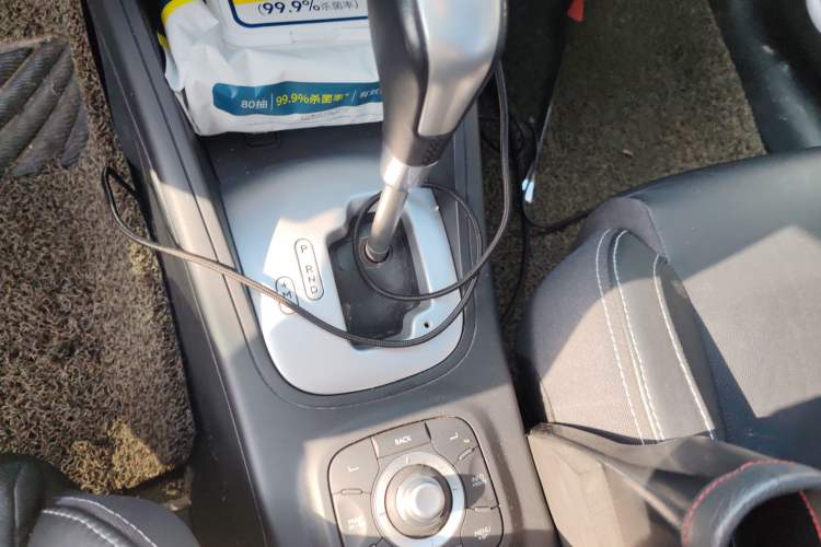 Used Renault Megane 2011 CC 2.0 Fashion Navigation Edition Gear Lever