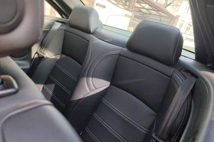 Used Renault Megane 2011 CC 2.0 Fashion Navigation Edition Left Rear Seat