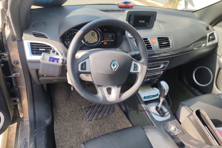 Used Renault Megane 2011 CC 2.0 Fashion Navigation Edition Steering Wheel