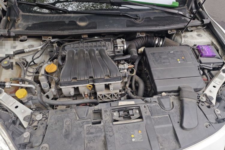 Used Renault Megane 2011 CC 2.0 Fashion Navigation Edition Engine Bay