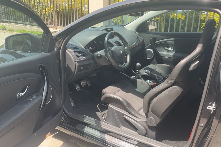 Used Renault Megane 2014 R.S. 2.0T Racing Edition Interior 2