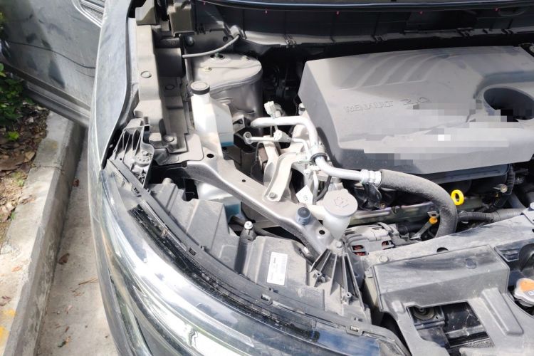 Used Renault QM6 2023 Base Model Engine Bay Right