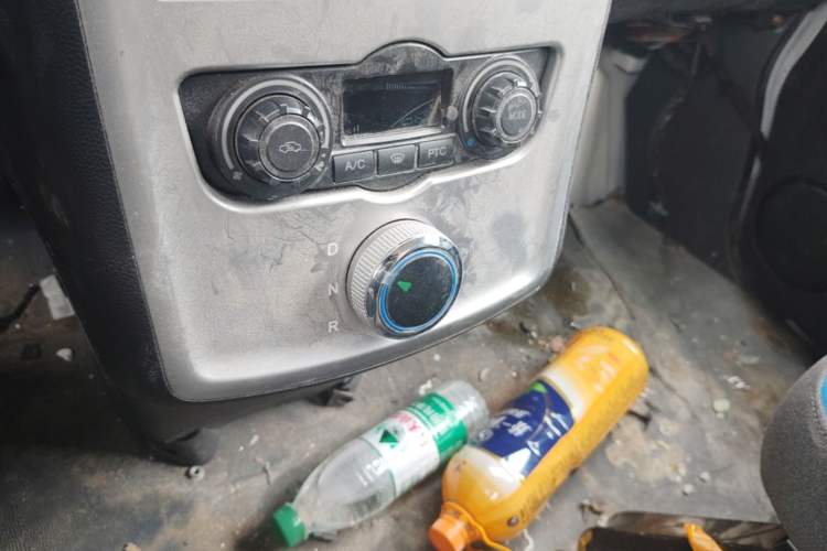 Used Renault QM6  Gear Lever