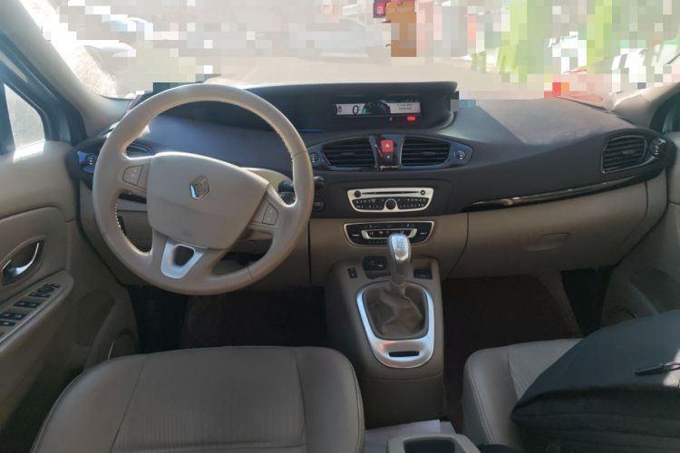 Used Renault Scenic Classic 2011 2.0 Landscape Fashion Edition Center Console
