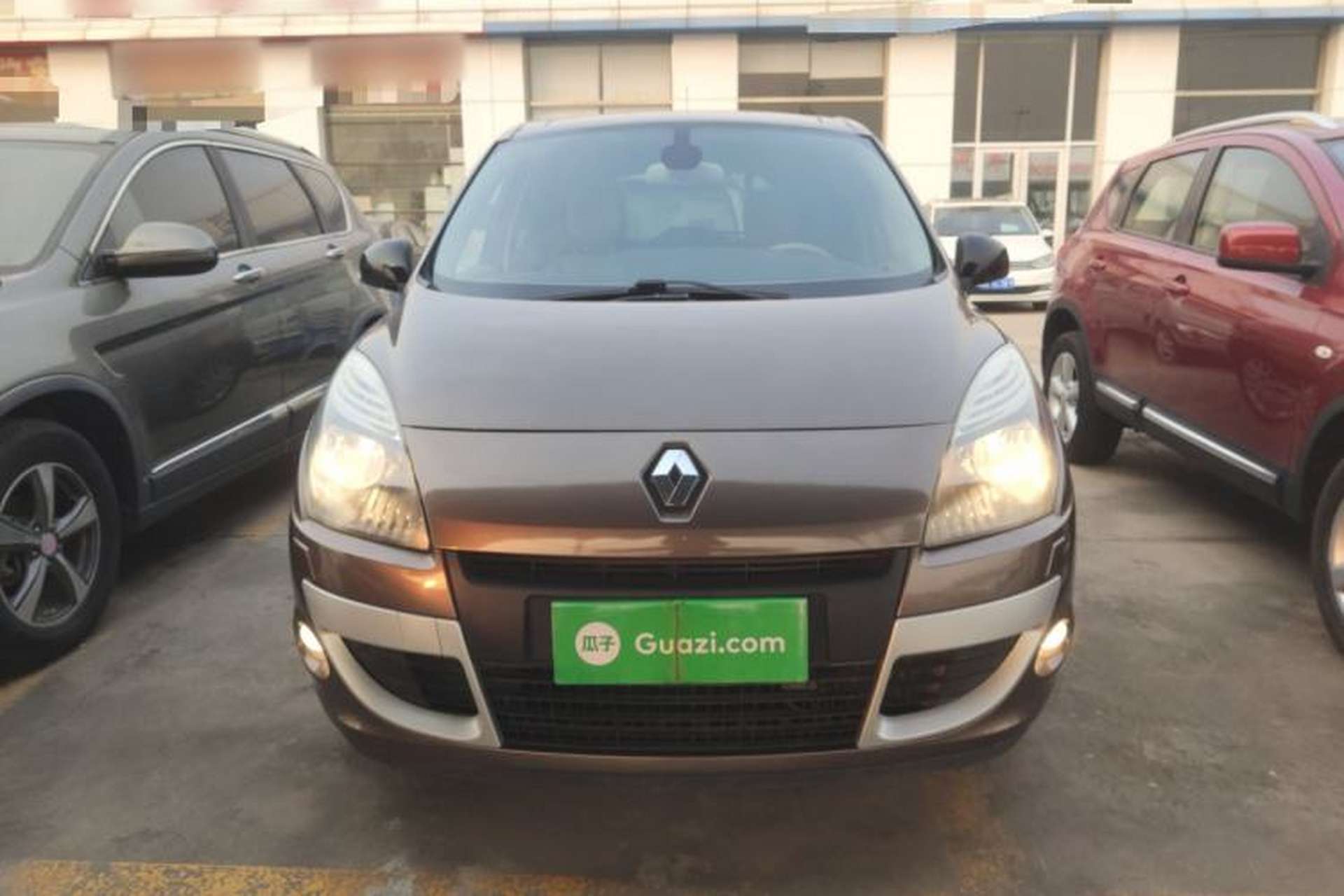 Used Renault Scenic Classic 2011 2.0 Comfort Edition with Scenic Design Front