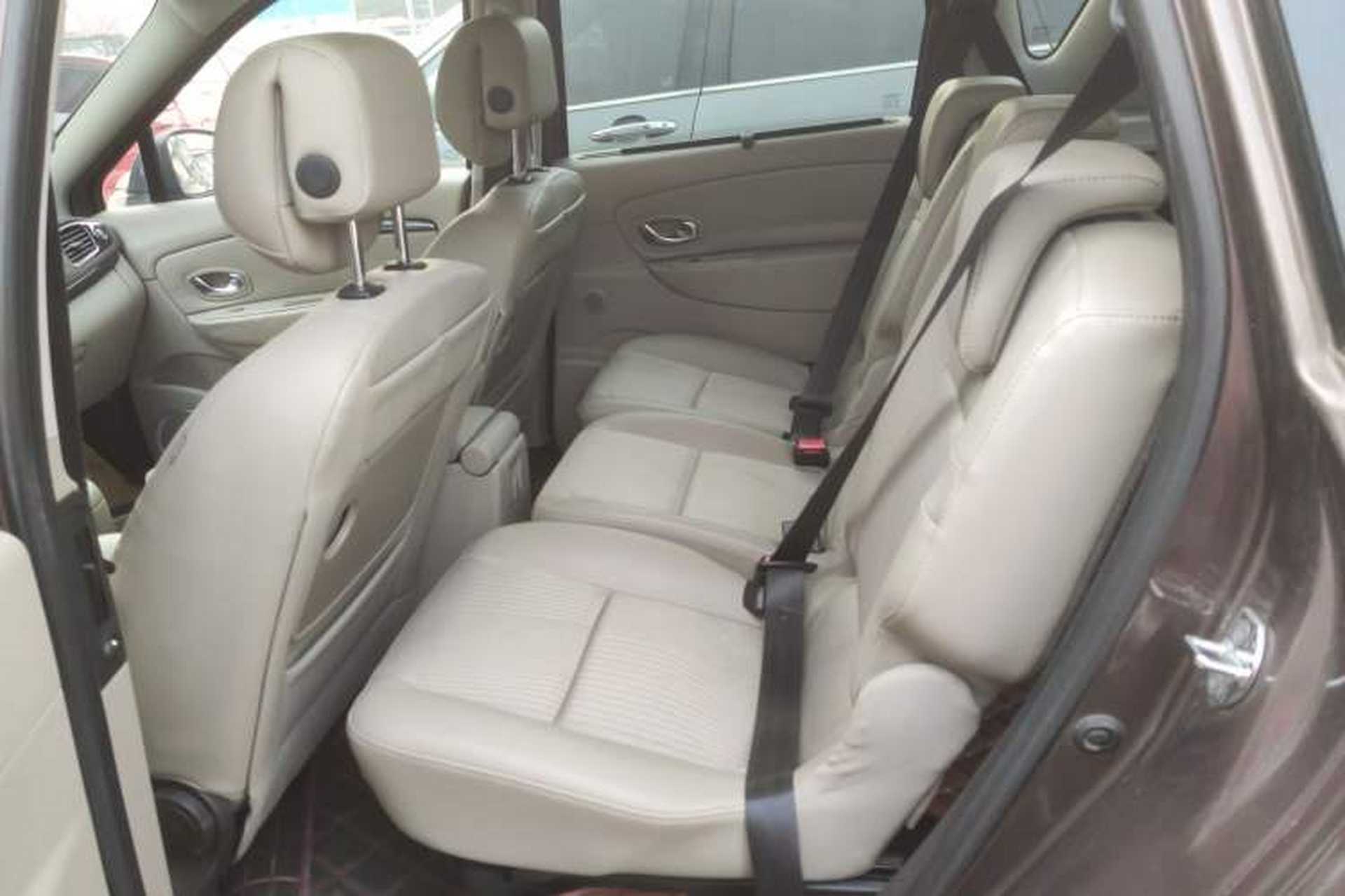 Used Renault Scenic Classic 2011 2.0 Comfort Edition with Scenic Design Left Rear Seat
