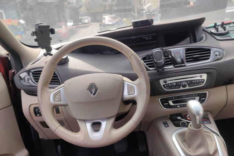 Used Renault Scenic Classic 2011 2.0 Comfort Edition with Scenic Design Steering Wheel