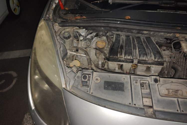 Used Renault Scenic Classic 2012 2.0 Comfort Edition Engine Bay Right